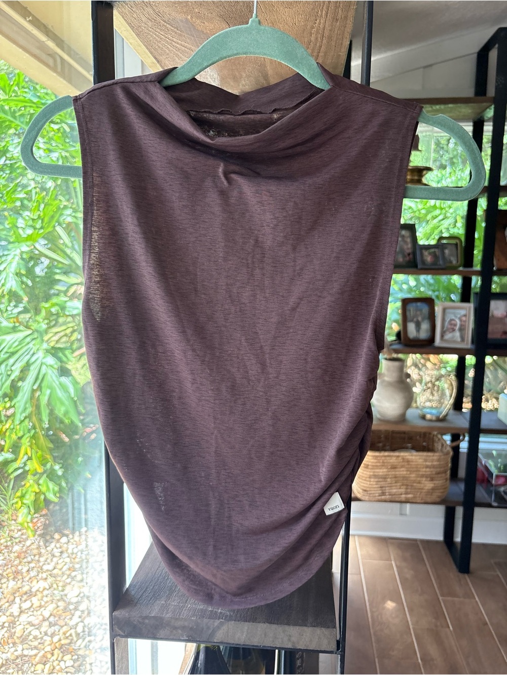 Vuori Sleeveless Women’s Top - Heather Brown